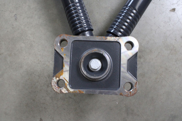 SEM 10459 Тяга реактивная V-образная L=671 — 3