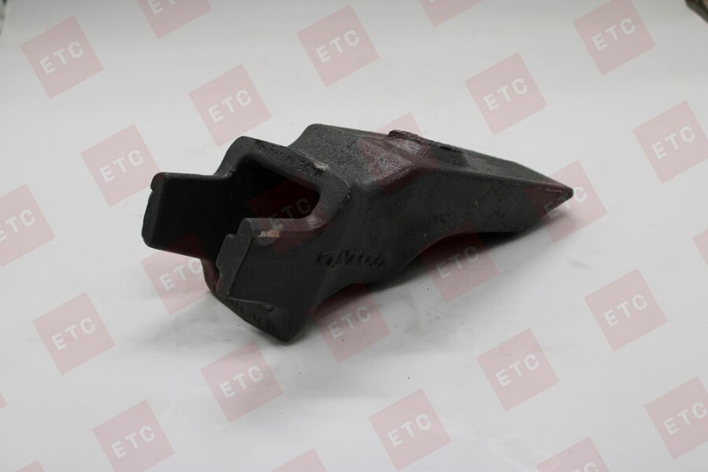 VO 11417136 Коронка ковша — 2