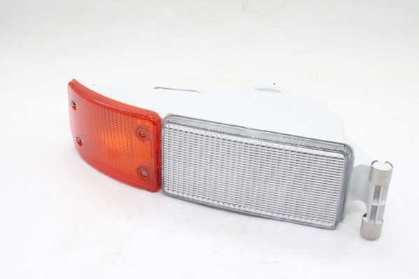 8890504SX Фальшфара противотуманная правая с желтым поворотником — 1