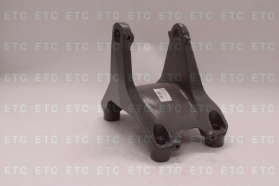 YC010V000111 Кронштейн рессоры задней