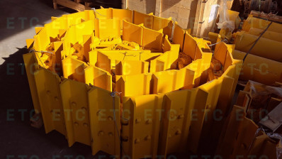 14X-32-03105 Гусеничная лента с башмаками 42 зв.