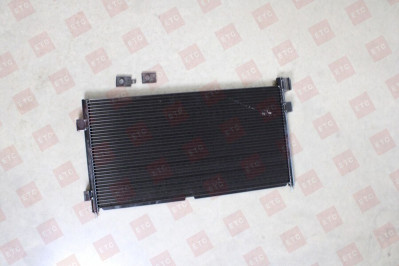 VO 21086304 Радиатор кондиционера