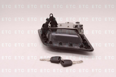 HTPSC559145 Ручка двери наруж. правая