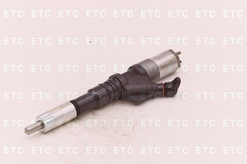 6156113300 Форсунка топливная — 3