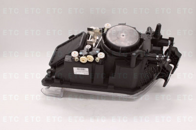 VO 21323108 Фара головного света левая с подсветкой LED