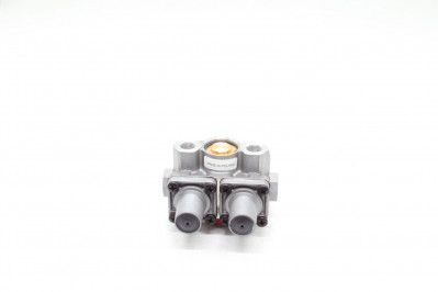 9347020427 Клапан предохранительный 4-х контурный