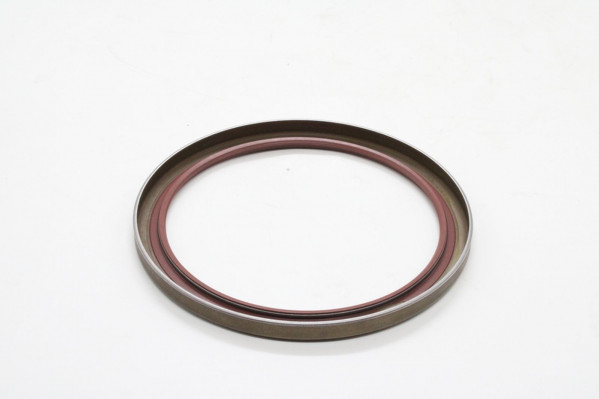 ST 48554907 Сальник ступицы 132*160*10 — 2