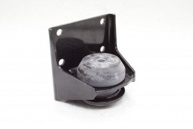 83415016512 Подушка крепления