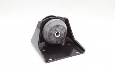 83415016512 Подушка крепления