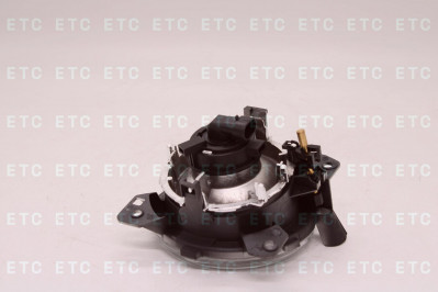 DT 121800 Фара дальнего света левая