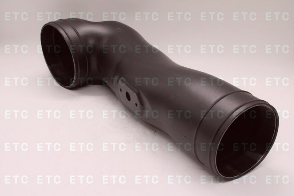 712W08201-0046 ПАТРУБОК ВСАСЫВАЮЩИЙ ТУРБОНАГНЕТАТЕЛЯ — 4