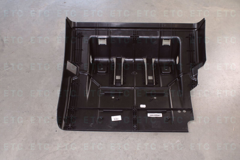 VO 20539667 Брызговик LH — 4